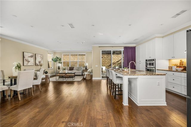 112 Mangrove Banks, Irvine, CA 92620