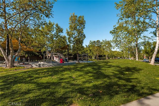 112 Mangrove Banks, Irvine, CA 92620