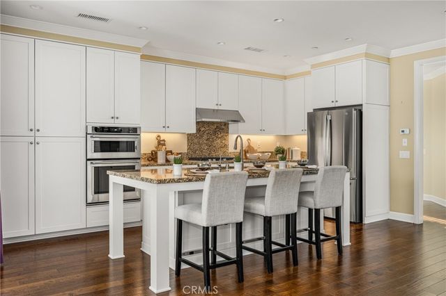 112 Mangrove Banks, Irvine, CA 92620