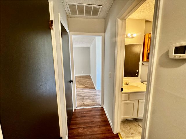 11552 E 27th Court, Tulsa, OK 74129
