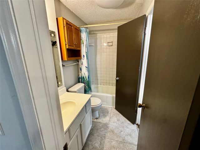 11552 E 27th Court, Tulsa, OK 74129