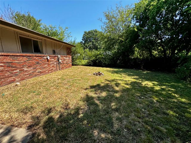 11552 E 27th Court, Tulsa, OK 74129