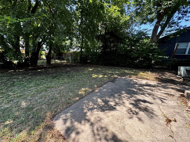 11552 E 27th Court, Tulsa, OK 74129