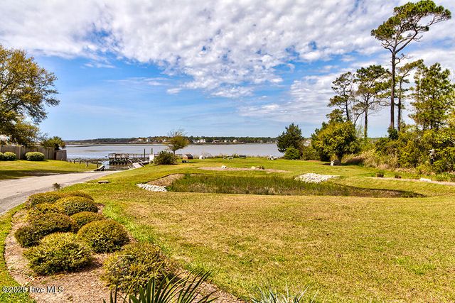 665 Cypress Grove Court SE, Bolivia, NC 28422