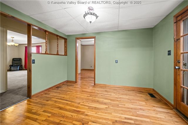 1628 16th Street, Nitro, WV 25143