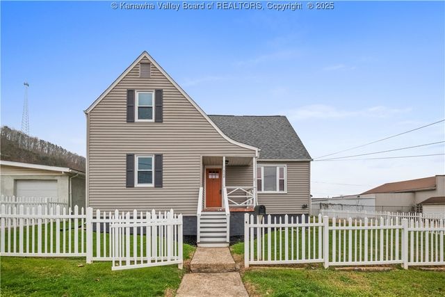 1628 16th Street, Nitro, WV 25143