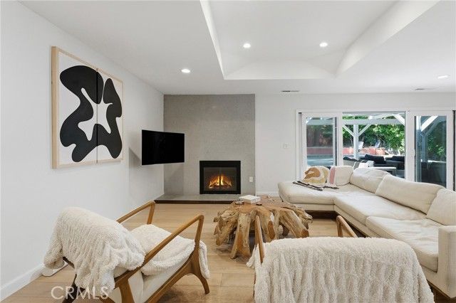 20183 Allentown Drive, Woodland Hills (los Angeles), CA 91364