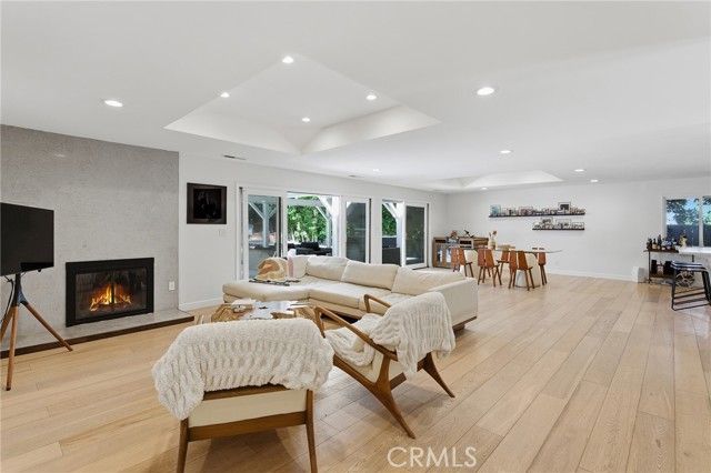 20183 Allentown Drive, Woodland Hills (los Angeles), CA 91364