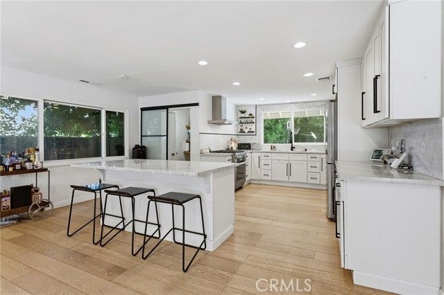 20183 Allentown Drive, Woodland Hills (los Angeles), CA 91364