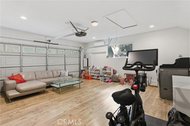 20183 Allentown Drive, Woodland Hills (los Angeles), CA 91364