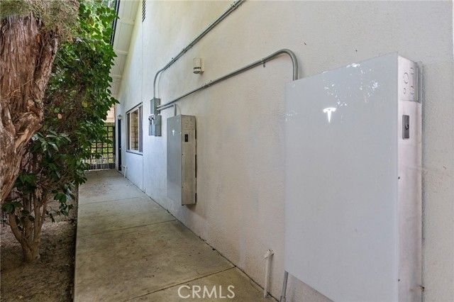 20183 Allentown Drive, Woodland Hills (los Angeles), CA 91364