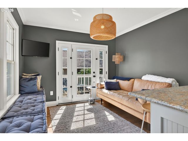 615 E 31ST St, Vancouver, WA 98663