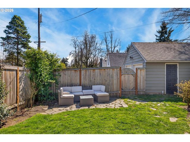 615 E 31ST St, Vancouver, WA 98663