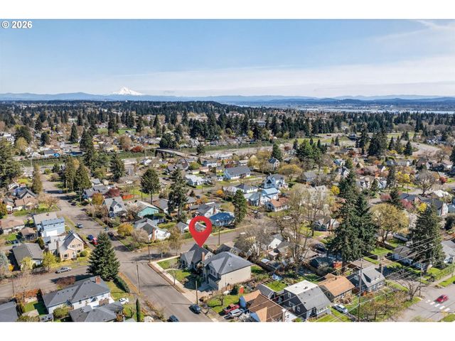 615 E 31ST St, Vancouver, WA 98663