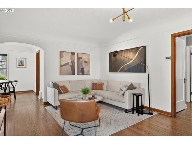 615 E 31ST St, Vancouver, WA 98663