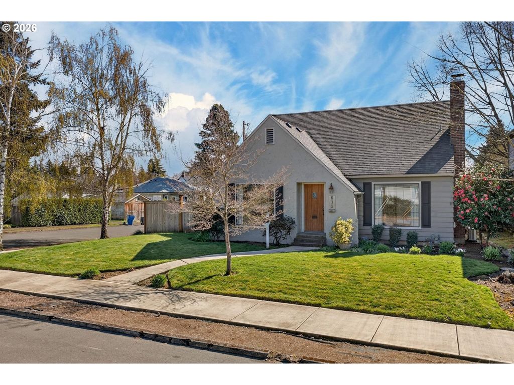 615 E 31ST St, Vancouver, WA 98663