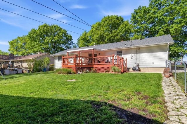 402 S Harrison Street, Spring Hill, KS 66083