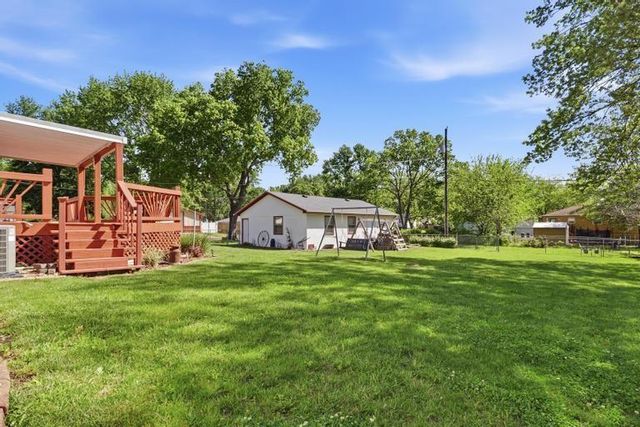 402 S Harrison Street, Spring Hill, KS 66083