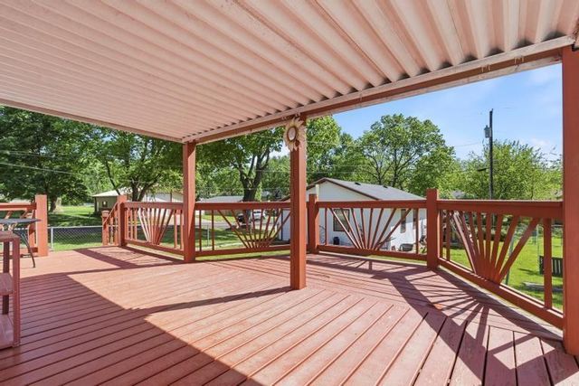 402 S Harrison Street, Spring Hill, KS 66083