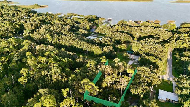 438 HIGHLANDS LAKE DRIVE, Lake Placid, FL 33852