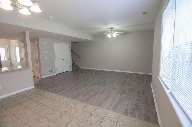 1943 CENTER ST, Columbia, MO 65203