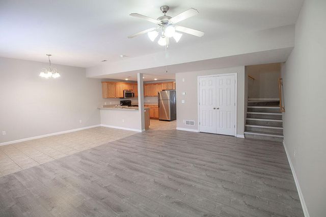 1943 CENTER ST, Columbia, MO 65203