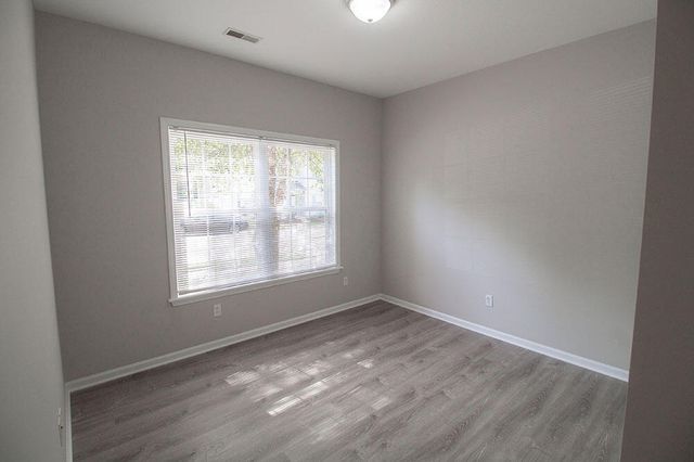 1943 CENTER ST, Columbia, MO 65203