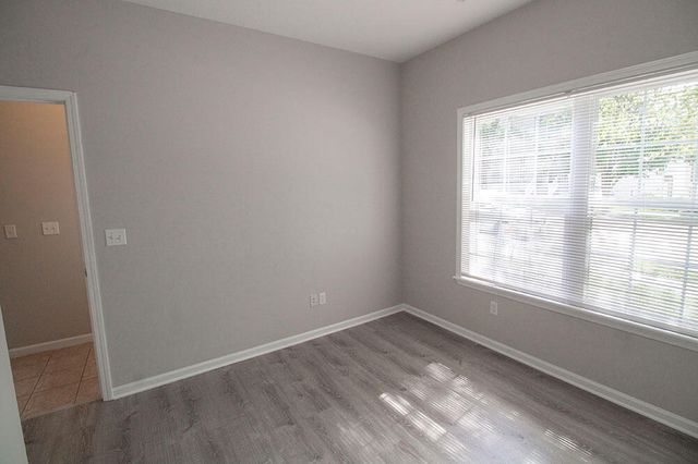 1943 CENTER ST, Columbia, MO 65203