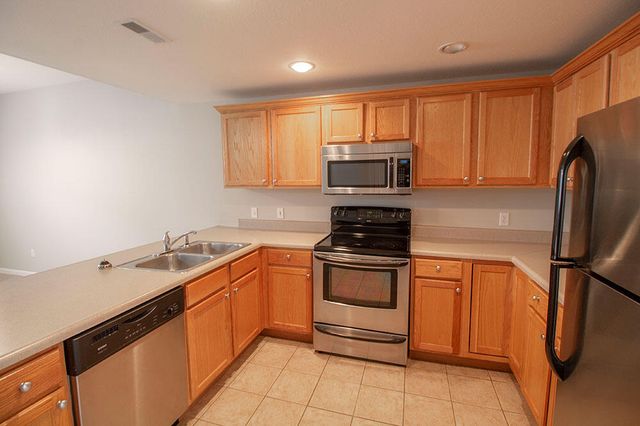 1943 CENTER ST, Columbia, MO 65203