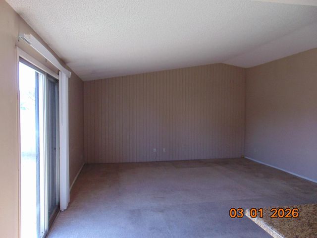 3329 E Gelding Drive, Phoenix, AZ 85032