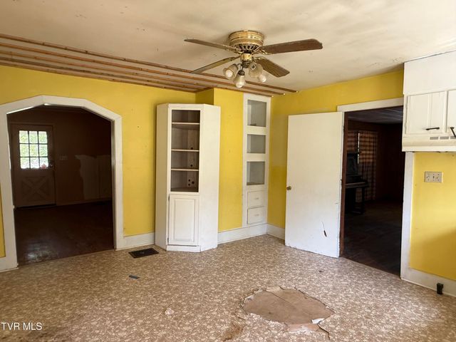 401 Spring Street, Jonesborough, TN 37659