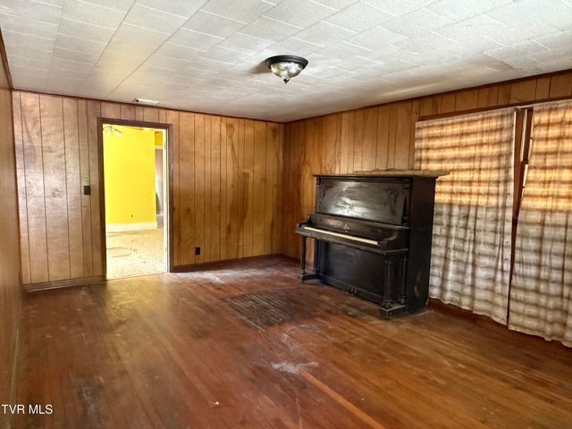 401 Spring Street, Jonesborough, TN 37659