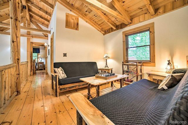 4380 Donnely Road, Leoni Township, MI 49201