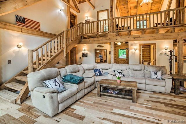 4380 Donnely Road, Leoni Township, MI 49201