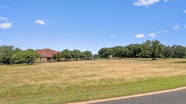 25701 Cliff CIR, Spicewood, TX 78669