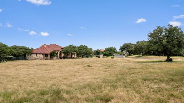 25701 Cliff CIR, Spicewood, TX 78669