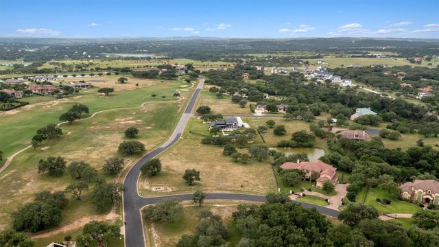 25701 Cliff CIR, Spicewood, TX 78669