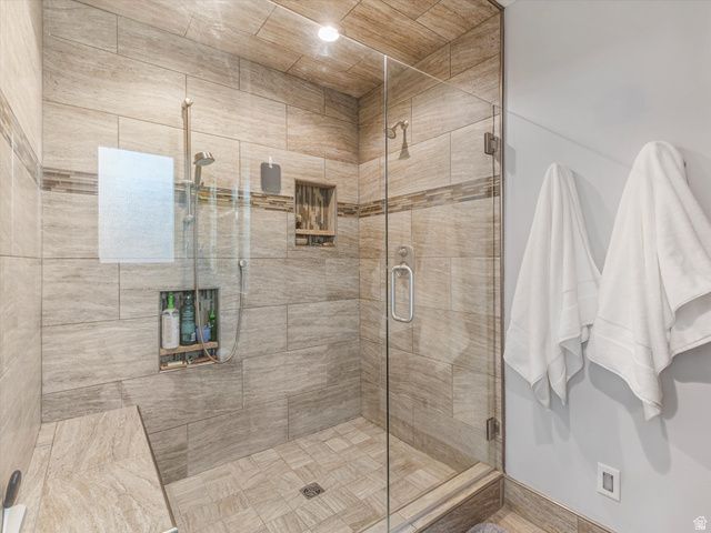 3064 E GRANITE MEADOW LN, Sandy, UT 84092