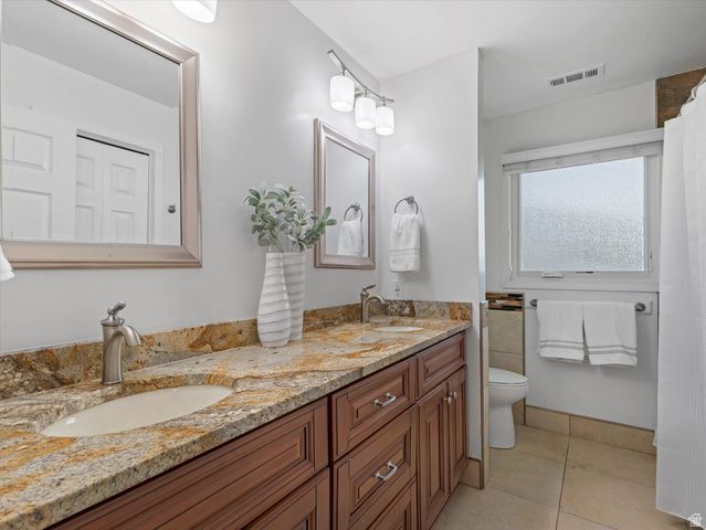 3064 E GRANITE MEADOW LN, Sandy, UT 84092