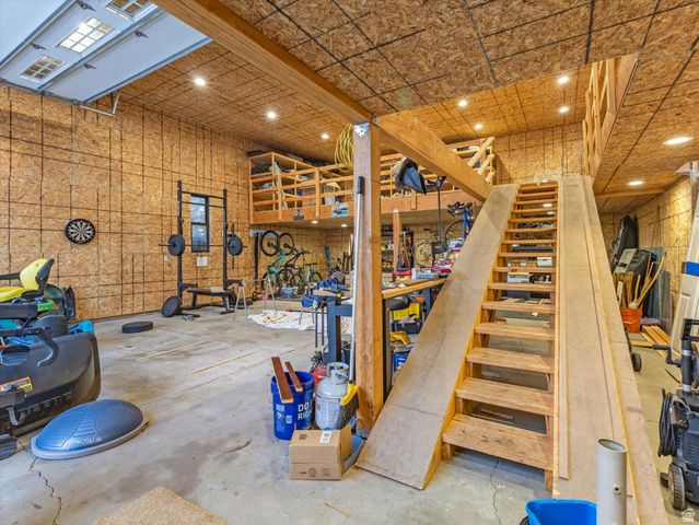 3064 E GRANITE MEADOW LN, Sandy, UT 84092