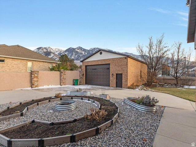3064 E GRANITE MEADOW LN, Sandy, UT 84092