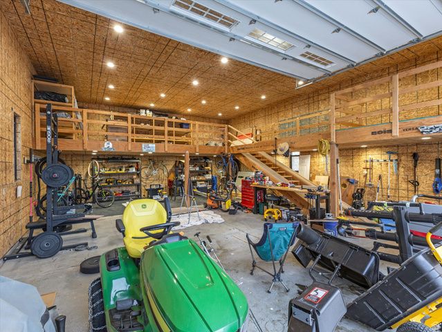 3064 E GRANITE MEADOW LN, Sandy, UT 84092