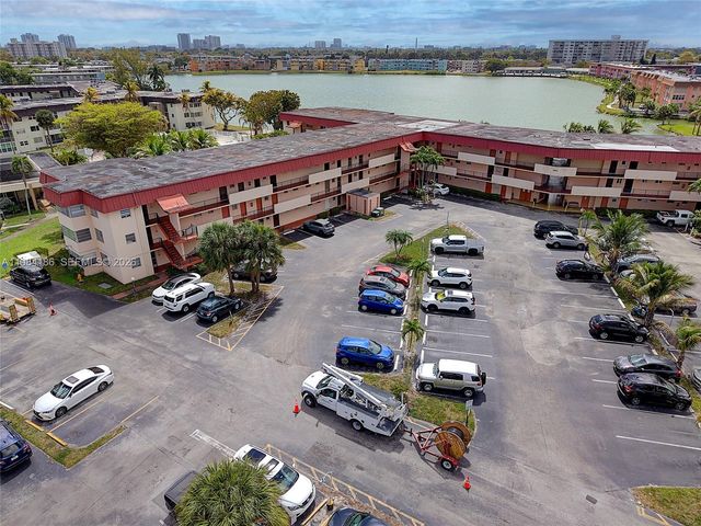 19001 NE 14th Ave 221, Miami, FL 33179