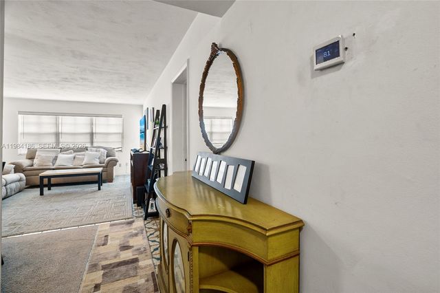 19001 NE 14th Ave 221, Miami, FL 33179