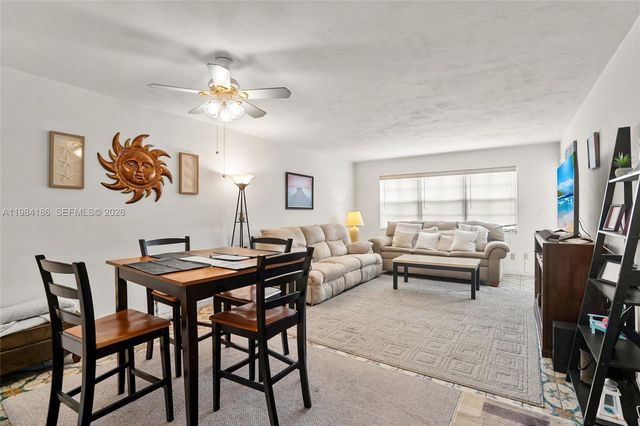 19001 NE 14th Ave 221, Miami, FL 33179