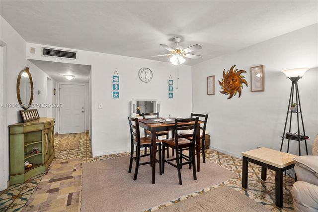 19001 NE 14th Ave 221, Miami, FL 33179