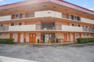 19001 NE 14th Ave 221, Miami, FL 33179