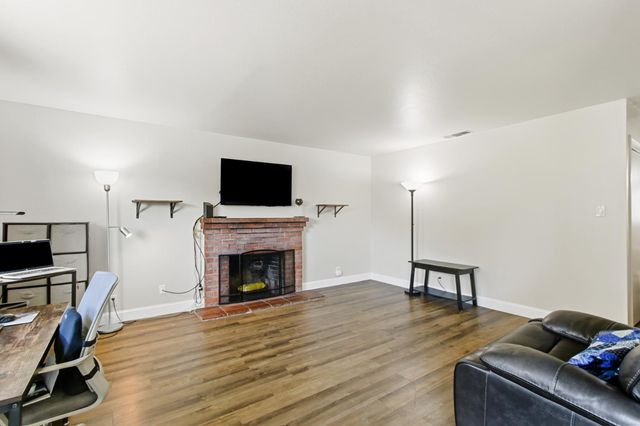 3020 Mills Park Ln, Rancho Cordova, CA 95670