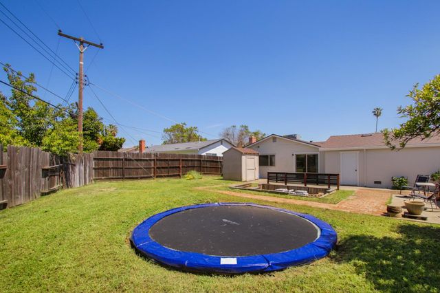 3020 Mills Park Ln, Rancho Cordova, CA 95670