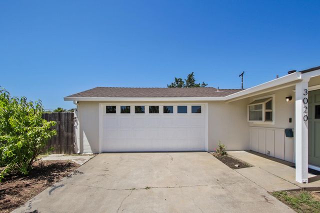 3020 Mills Park Ln, Rancho Cordova, CA 95670